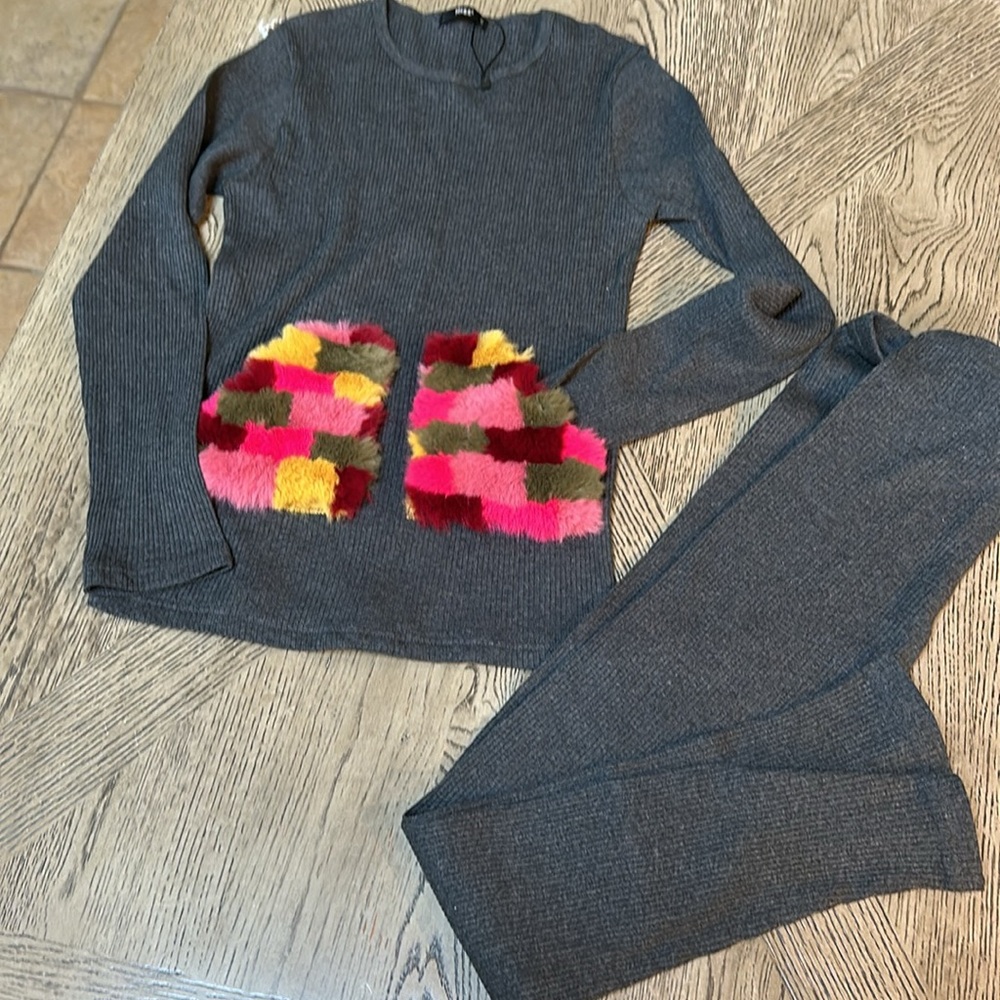 NWOT Noggi size 12